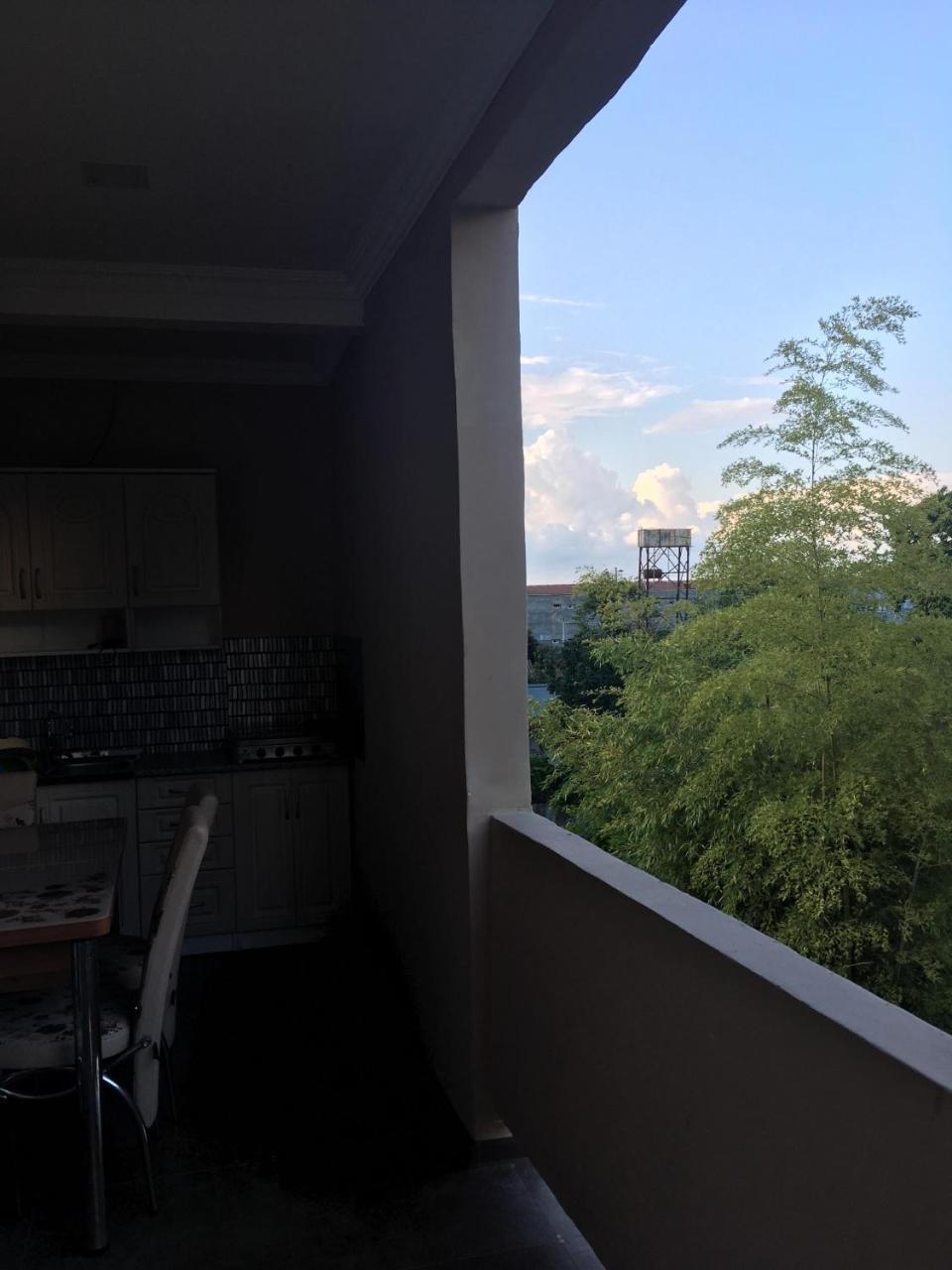 Guest House Kobuleti On Aghmashenebeli ภายนอก รูปภาพ